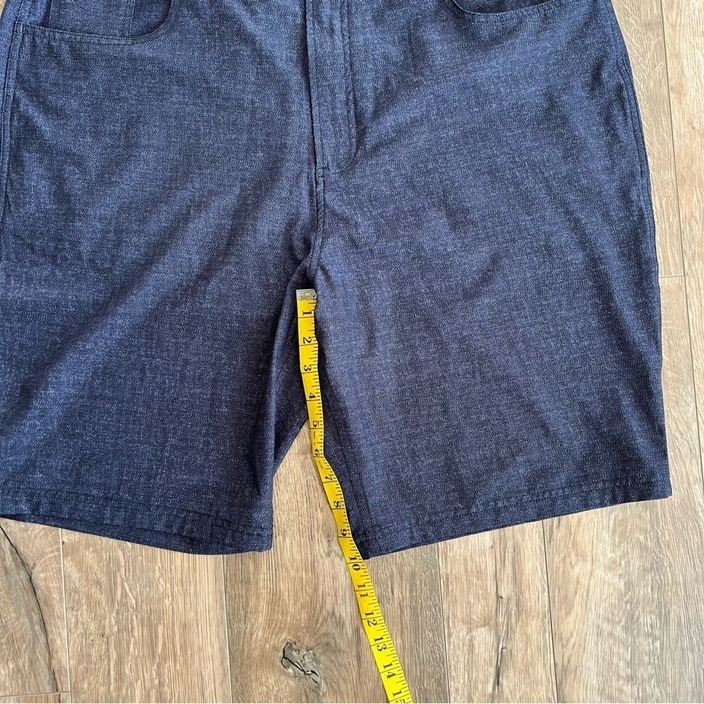 DC Shoe Company Shorts - Picture 5 of 5